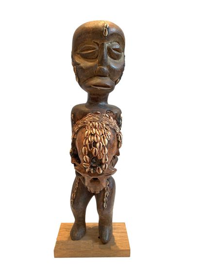 TEKE, Congo.

FETICHE en bois sculpté en...