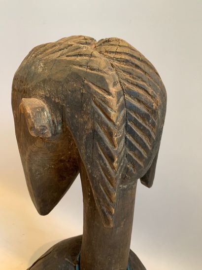 AFRIQUE.

MASQUE CASQUE en bois sculpté orné...