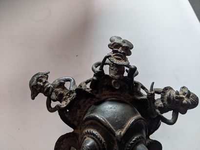 Type TIKAR, AFRIQUE.

STATUETTE représentant...