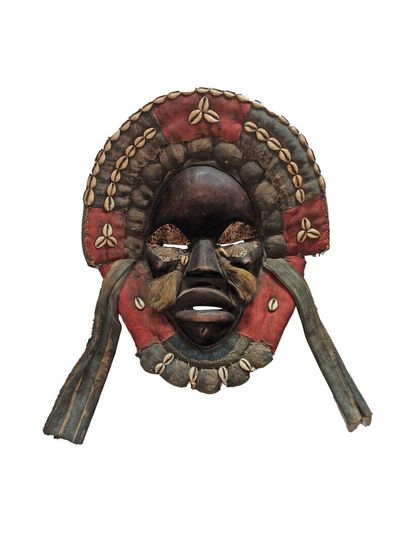 DAN, Côte d'Ivoire

MASQUE en bois patiné...