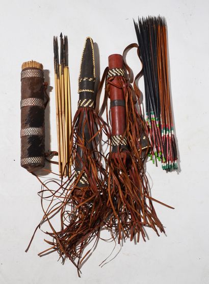 HAUSA, Nigéria

Réunion de 5 carquois certains...