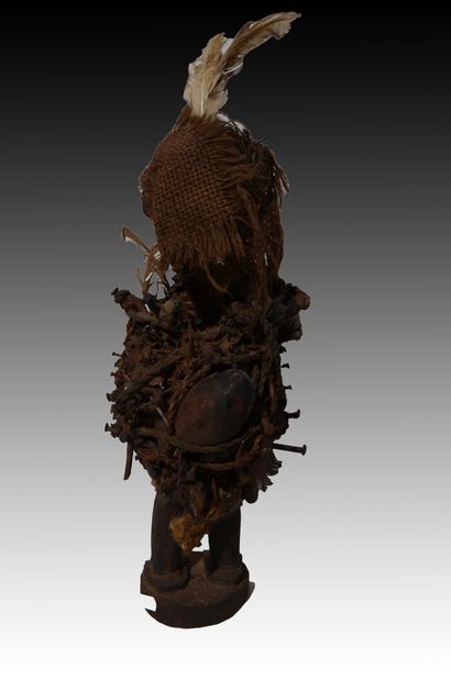SONGYE, Congo

Fétiche Nkishi en bois patiné...