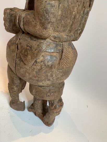 AFRIQUE, probablement CONGO.

STATUETTE représentant...