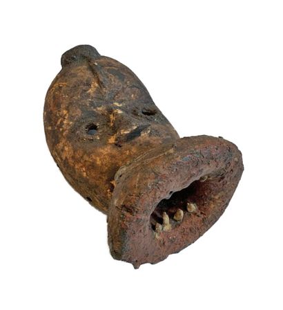Type DAN, Côte d'Ivoire

MASQUE en bois sculpté...