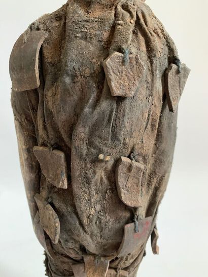 Type TIV, Nigeria.

FIGURE MASCULINE à visage...