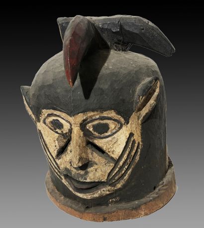 AFRIQUE

Masque heaume en bois polychrome...