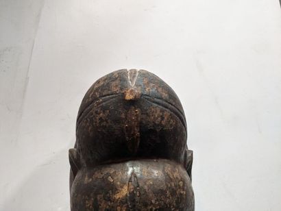 AFRIQUE, dans le style BAMILEKE

MASQUE en...