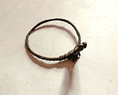 LOBI, Burkina Faso.

LOT de cinq bracelet...