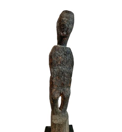 AFRIQUE, probablement CONGO.

FIGURE anthropomorphe...