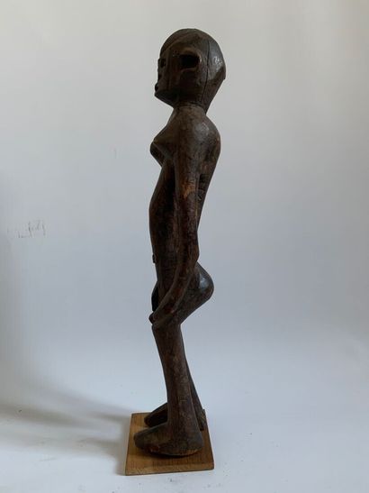 AFRIQUE.

FIGURE FEMININE dans le goût Dogon.

Haut.:...