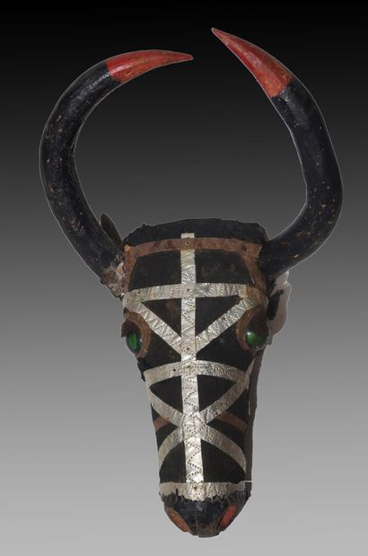 Dans le goût GORO, Côte d'Ivoire

Masque...