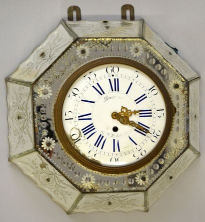 Horloge d'applique murale de forme octogonale...