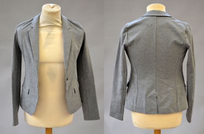 Lot comprenant : 

- IKKS

Veste blazer en...