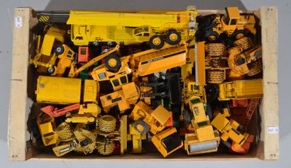 CORGI TOYS et divers - Réunion de véhicules...