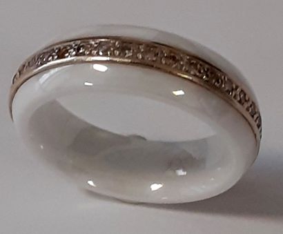 JEELL

BAGUE jonc en céramique blanche ornée...