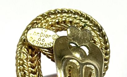 CHRISTIAN DIOR, 1966

Clips d'oreilles en...
