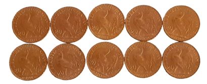 Réunion de 10 pièces de 20 Francs en or Coq...