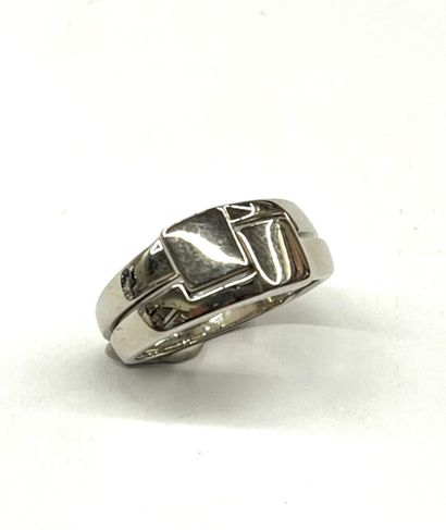 Bague composée de deux bagues qui s'assemblent...