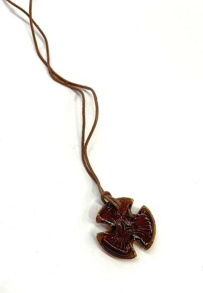 DAUM (Attribué à)

Collier sautoir à pendentif...