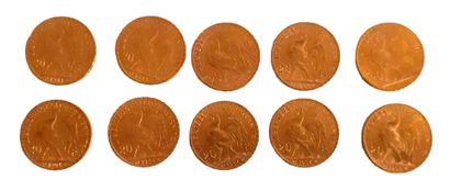 Réunion de 10 pièces de 20 Francs en or Coq...