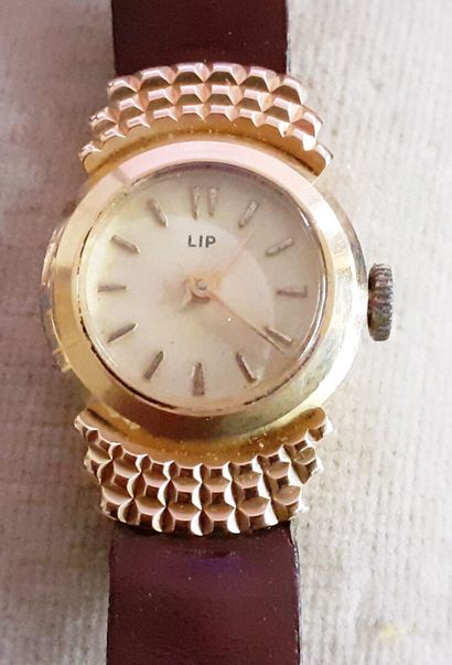 LIP 

Montre bracelet de femme en or 18K...