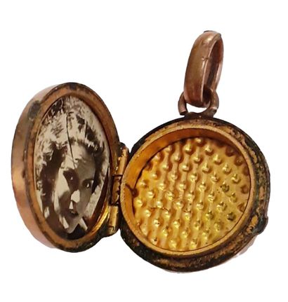 PENDENTIF médaillon faisant porte-souvenir...