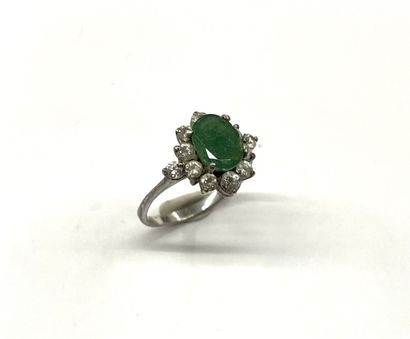 BAGUE MARQUISE en argent 925/00 centrée d'une...