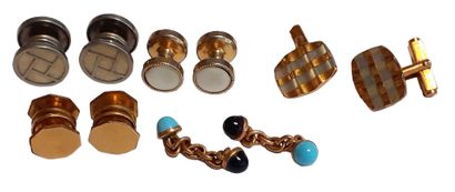 Collection de cinq paires de boutons de ...