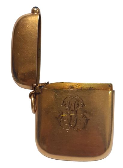 Étui en or jaune 18 K (750/oo), la panse...