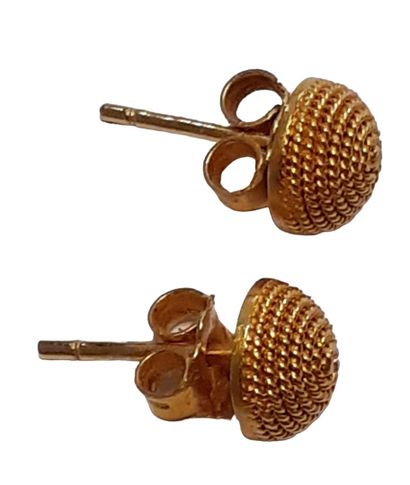 Paire de boutons d'oreille en or jaune 18K...