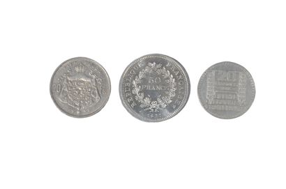 Collection de pièces de monnaies démonétisées...