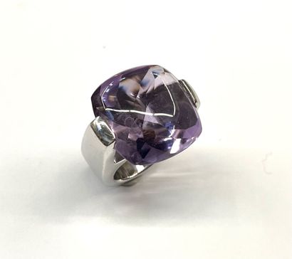 PIANEGONDA

Bague en argent, ornée d'une...