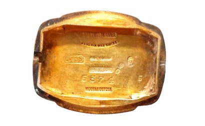 JUVENIA - SUISSE

Montre de col en argent...