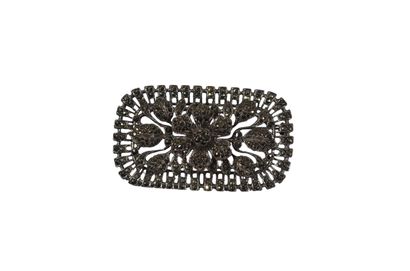 BROCHE en argent de forme rectangulaire à...