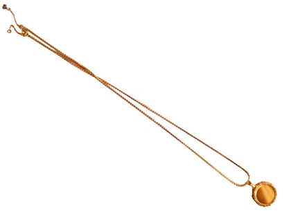 COLLIER en or jaune 18K (750/1000e) composé...
