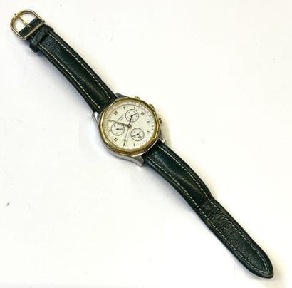 TISSOT PRX. 

Montre bracelet d'homme à boitier...