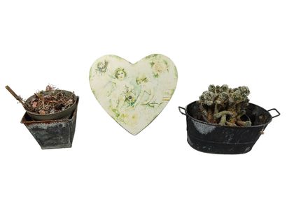 Réunion d'objets de jardin et cache-pots...