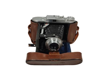 Appareil photographique à soufflet de marque...