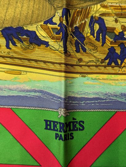 HERMES à Paris
Carré en twill de soie imprimée...