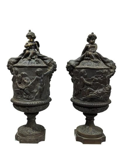 CLODION (D'après)
Paire de VASES COUVERTS...