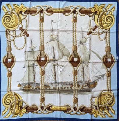 HERMES à Paris
Carré en twill de soie imprimée...