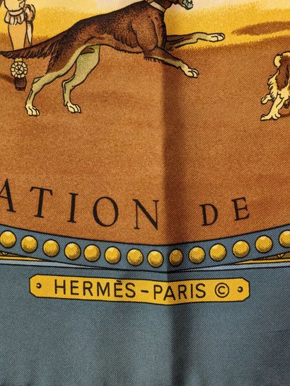 HERMES à Paris
Carré en twill de soie imprimée...