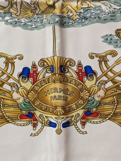HERMES à Paris
Carré en twill de soie imprimée...