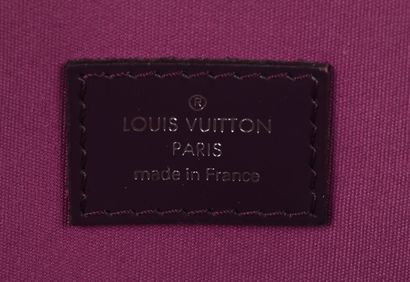 LOUIS VUITTON
Sac à main modèle 