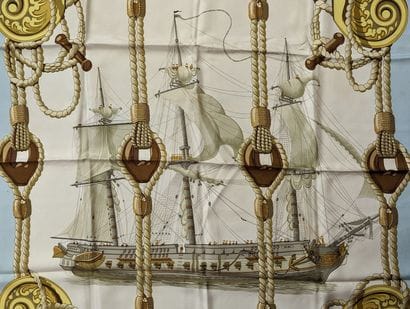 HERMES à Paris
Carré en twill de soie imprimée...