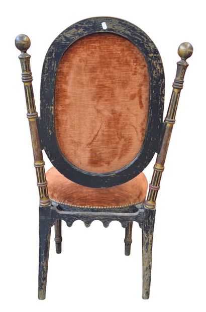MOBILIER DE SALON OTTOMAN en bois laqué noir,...