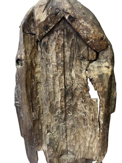 Saint-Évêque en chêne sculpté, dos creusé....
