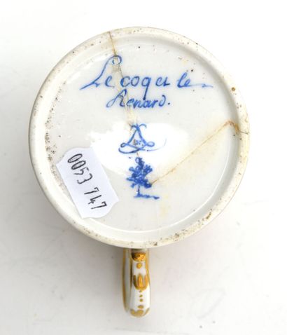 MANUFACTURE DE SEVRES
Tasse en porcelaine...