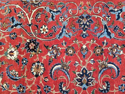 ISPAHAN (Iran)
Tapis en laine nouée à la...