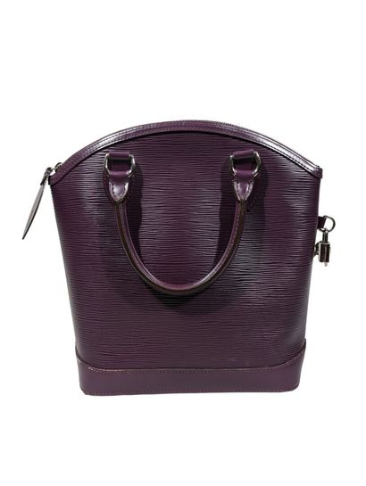 LOUIS VUITTON
Sac à main modèle 